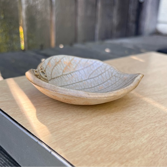 Handmade Ceramic Pressed Leaf Bowl Dish By Annette Trujillo - Picture 8 of 15